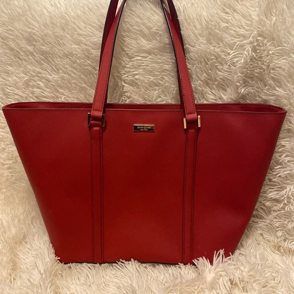 Kate Spade Tote - Picture 1 of 5